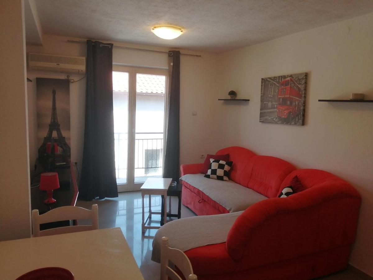 State Appartement *